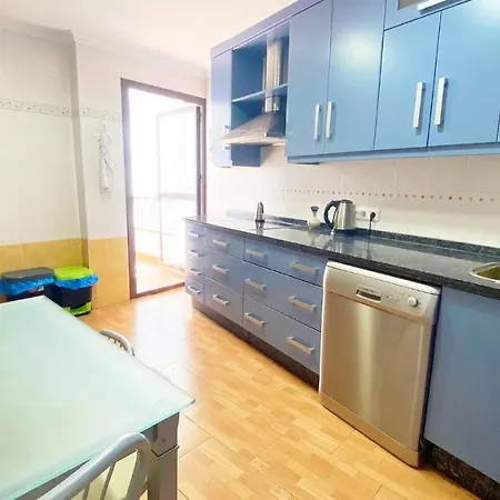 아파트 2 Bedrooms In *