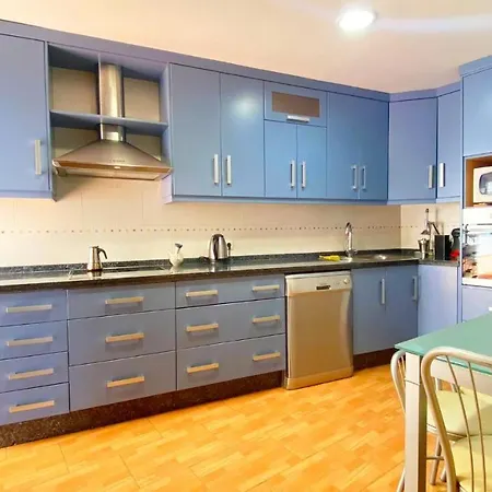 2 Bedrooms In * 프리질리아나