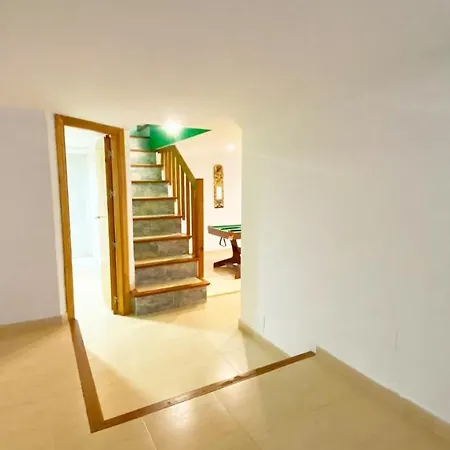 2 Bedrooms In 아파트 프리질리아나