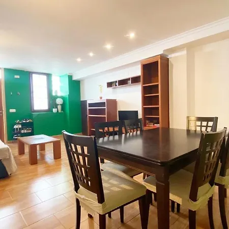 2 Bedrooms In * 프리질리아나
