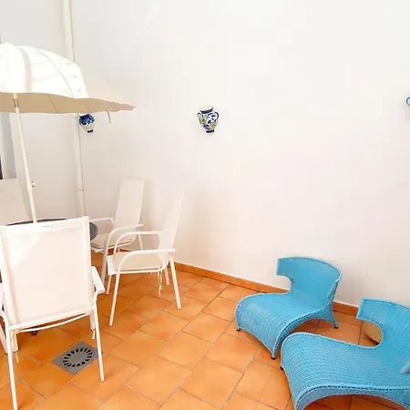 2 Bedrooms In 프리질리아나